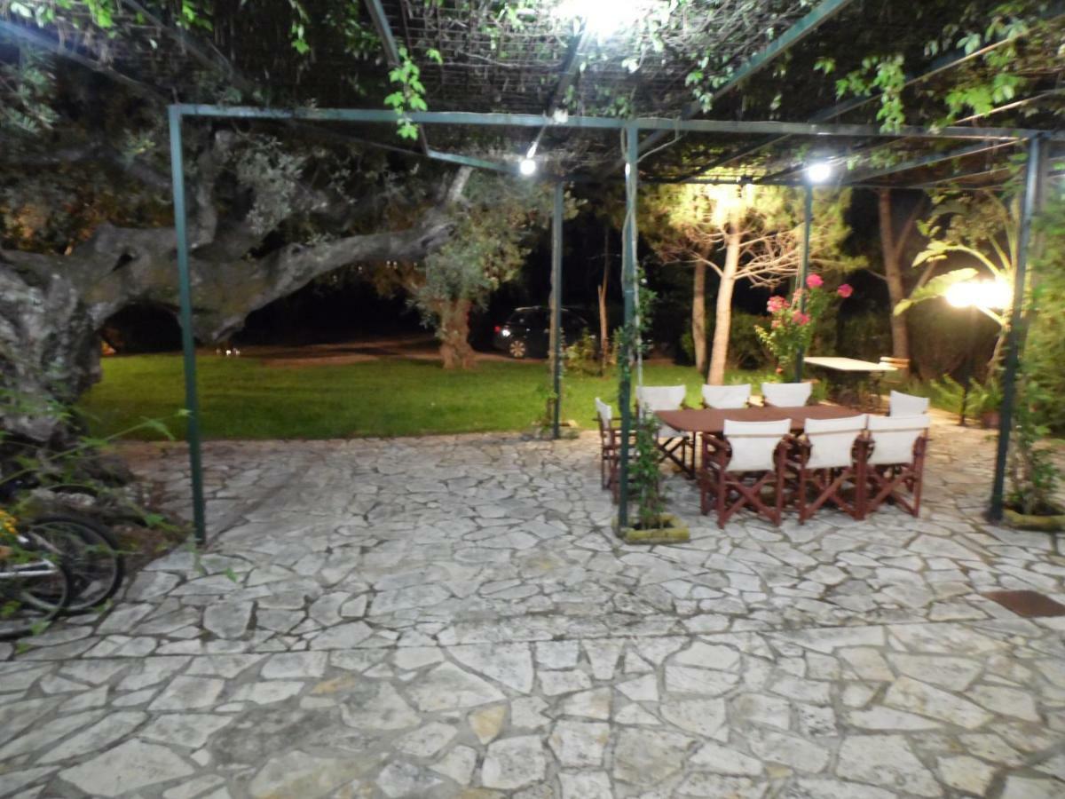 Theni Olive Grove Villa Kato Yerakarion Exterior foto